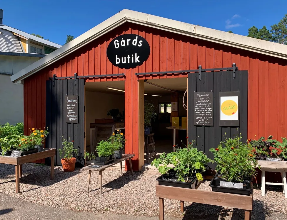Entre till en liten gårdsbutik