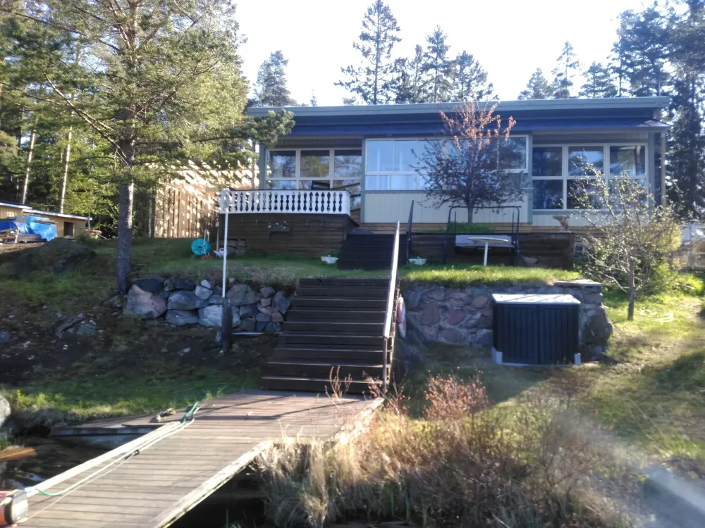 Stort hus på sjötomt, Furuvik