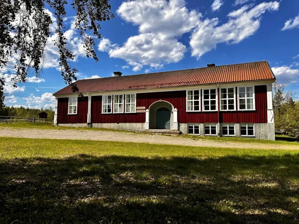 Gammal röd stuga