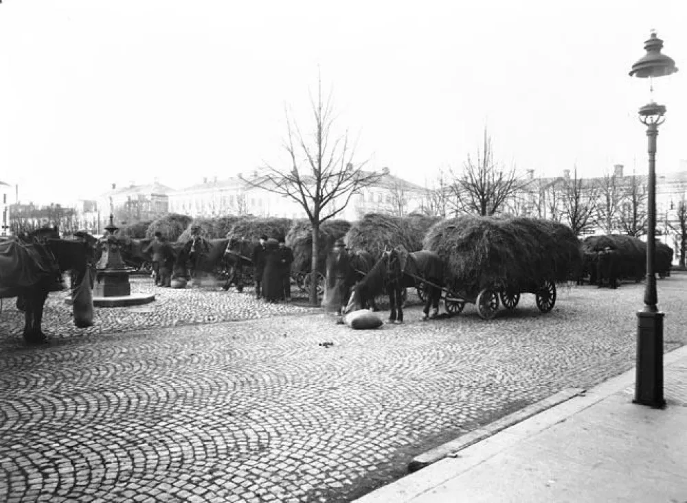 Stortorget i början av 1900-talet.