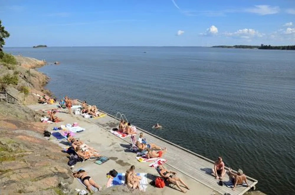 Restaurangens brygga i Vårvik.
