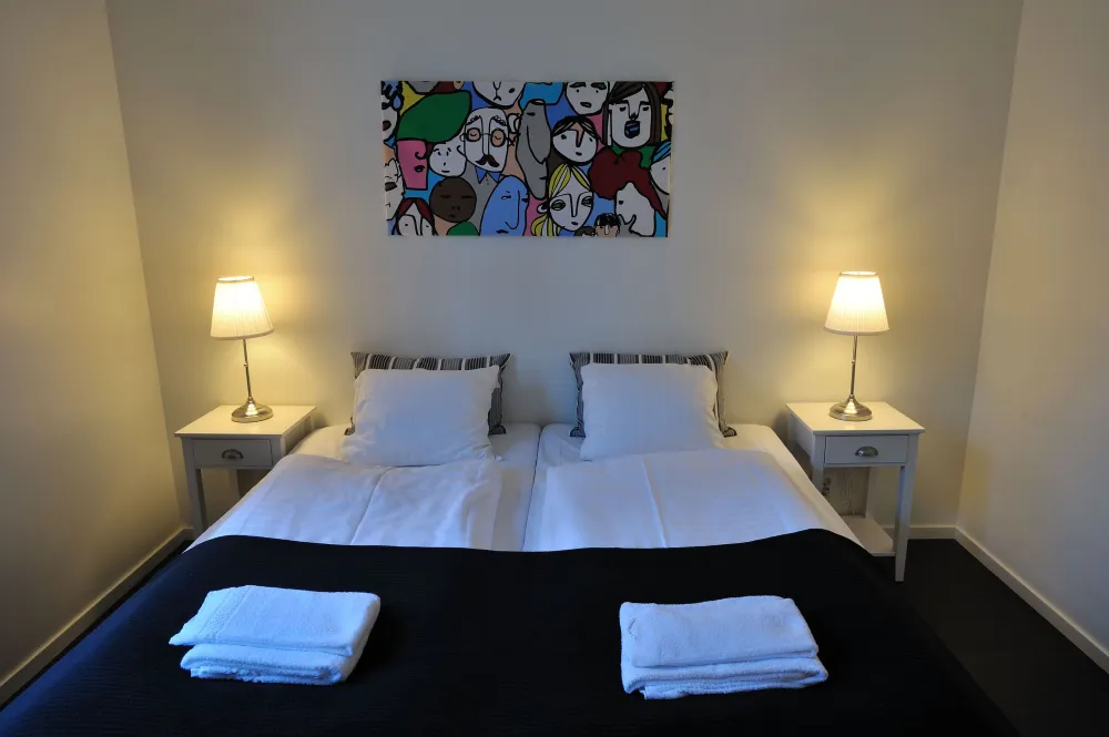 Cycling from Bergby – Stay at Hedenstugan B&B Hotel