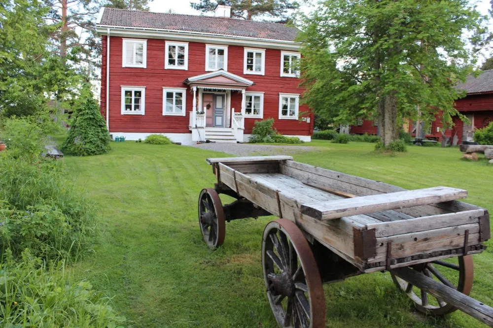 B&B in 1700's style