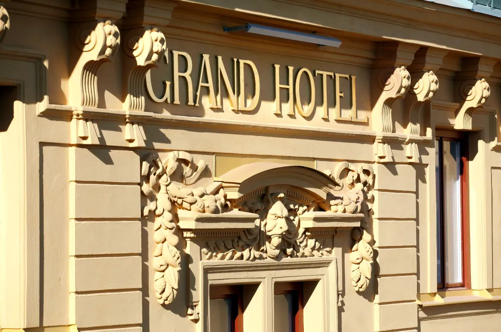 Elite Grand Hotel