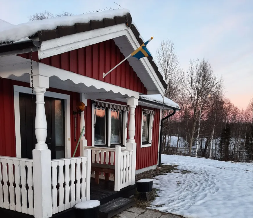 rött hus, vita knutar